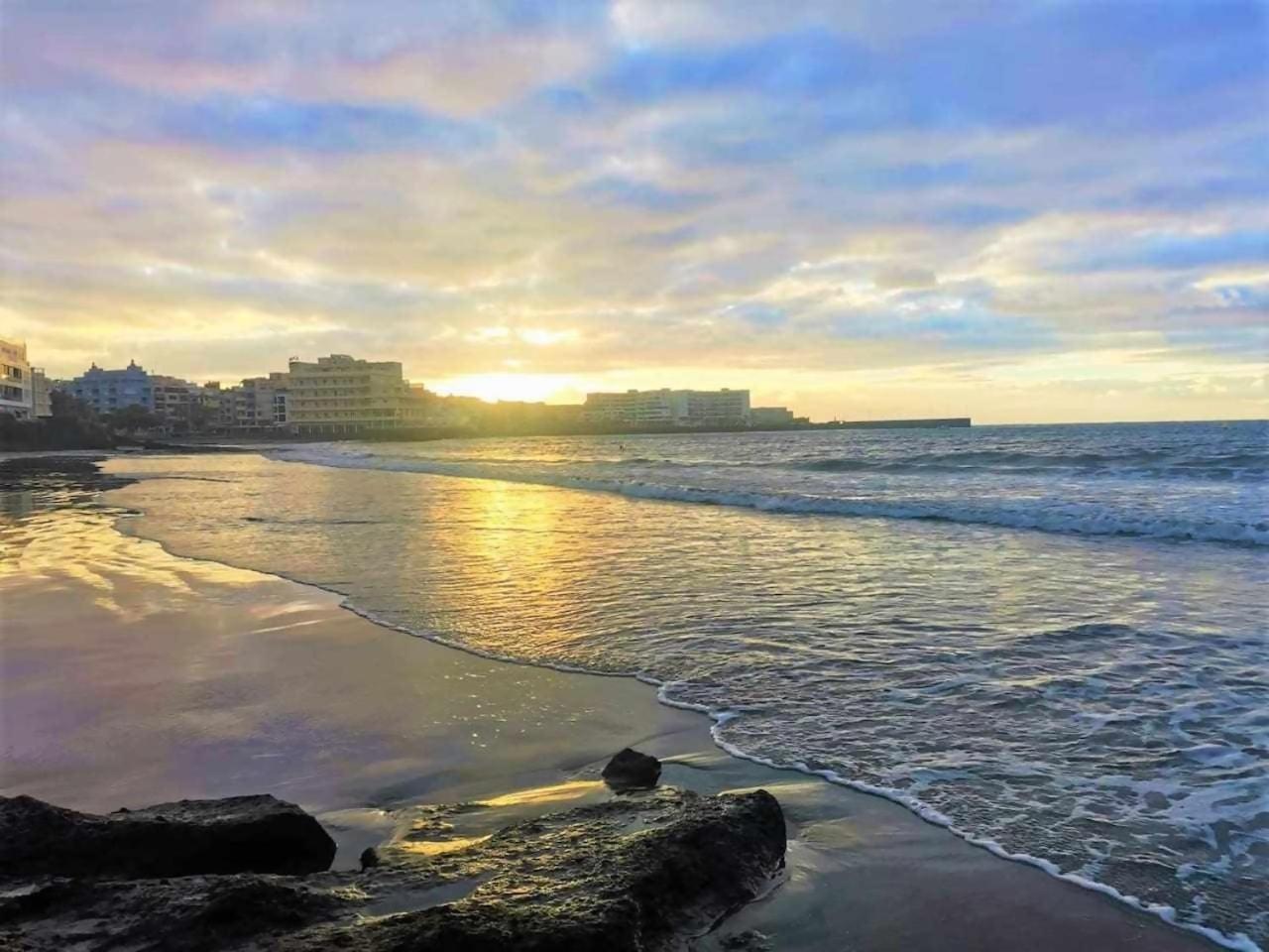 Rentenerife El Medano Beach Life Bagian luar foto